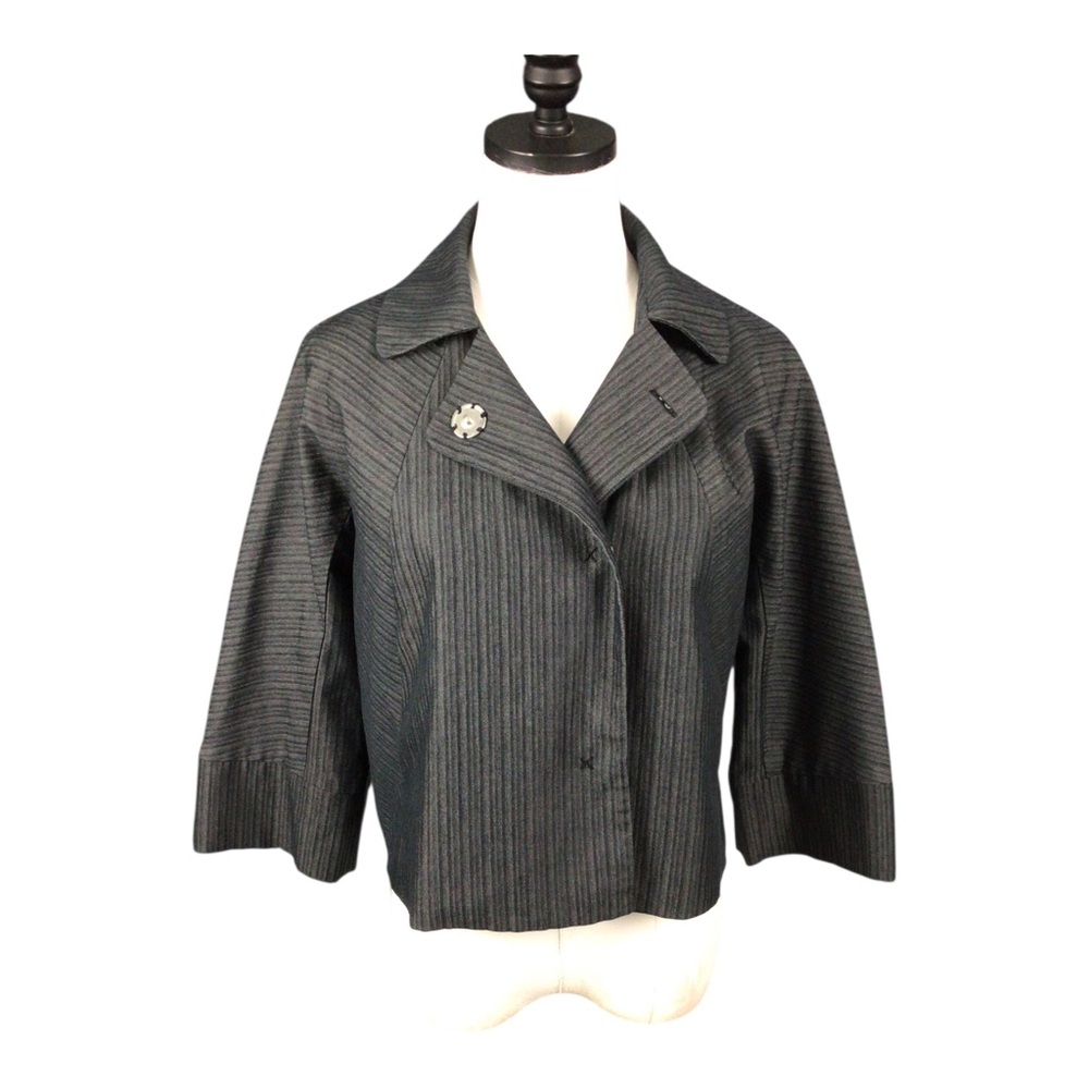 Kenneth Cole Reaction Sz 4 Dark Gray Pinstripe Cropped Jacket Large Snap Buttons